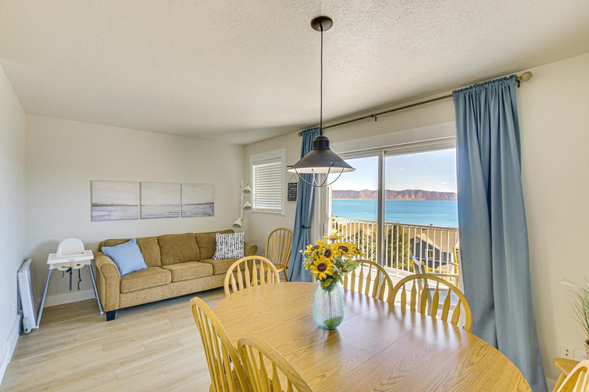 Spacious Garden City Townhome With Lake Views! Экстерьер фото